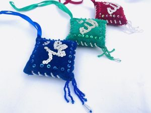 Home 84 Petite Pillow Car Hangers
